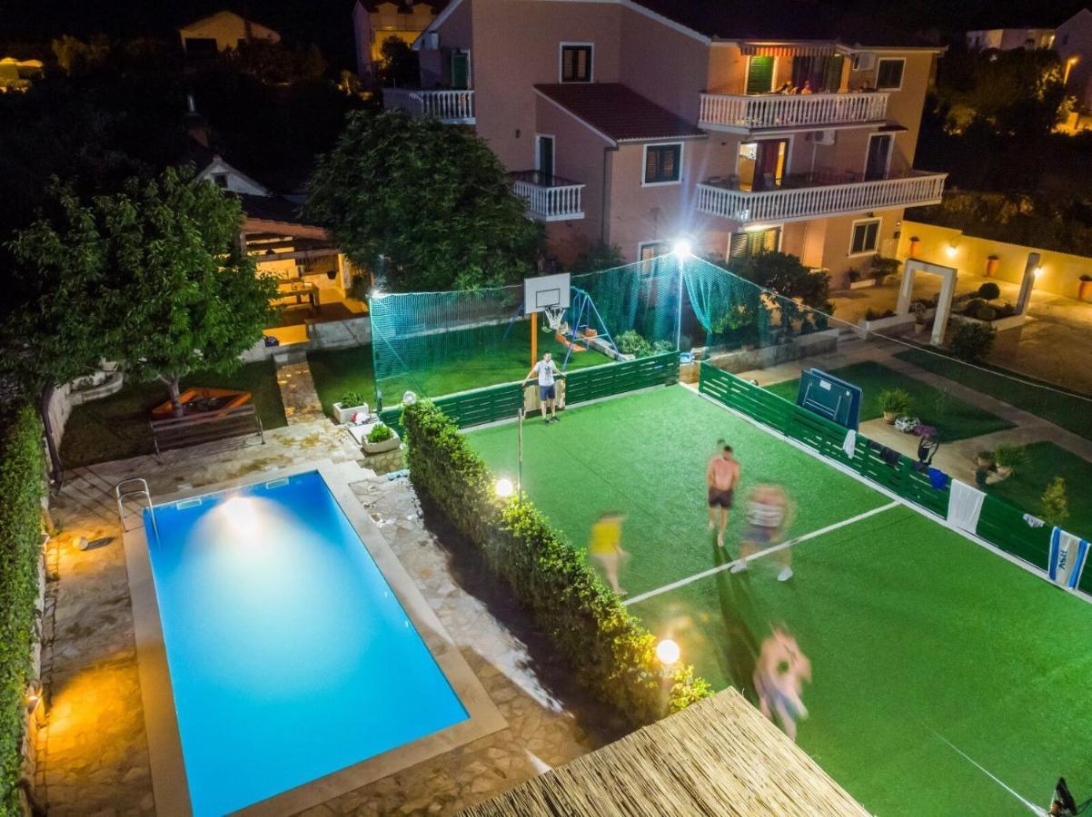 Apartments Mirko Сегет-Враница Экстерьер фото