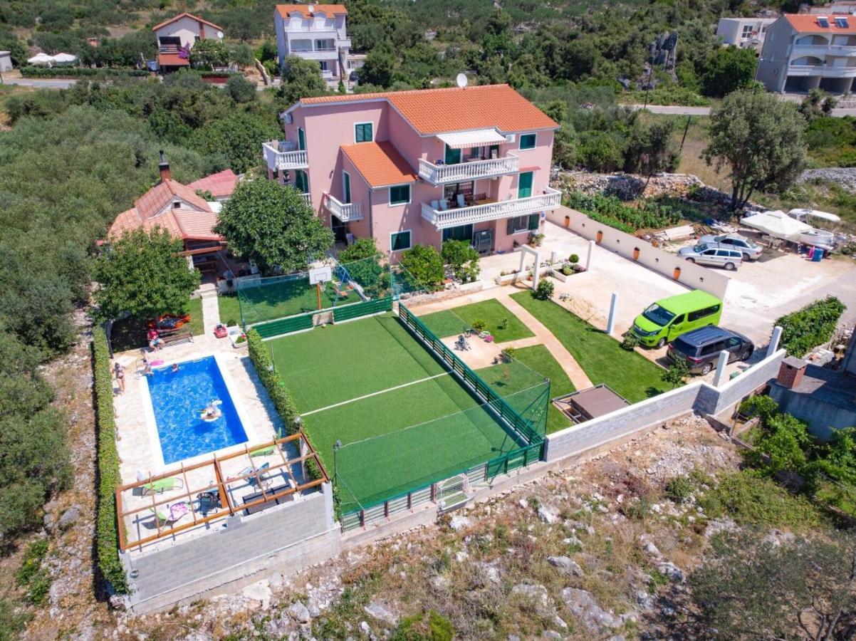 Apartments Mirko Сегет-Враница Экстерьер фото