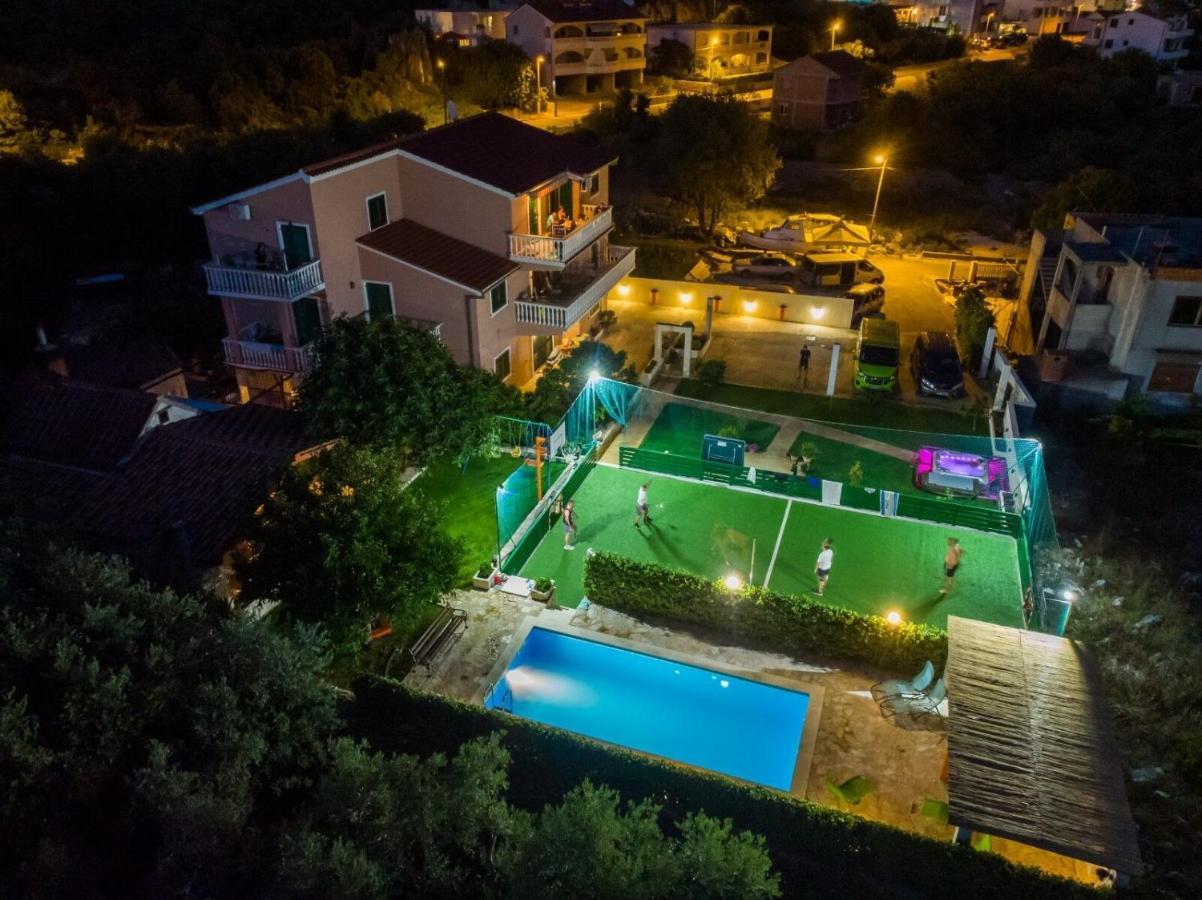 Apartments Mirko Сегет-Враница Экстерьер фото