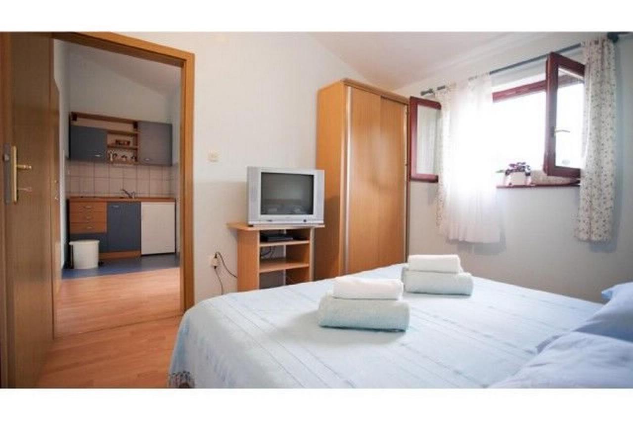 Apartments Mirko Сегет-Враница Экстерьер фото