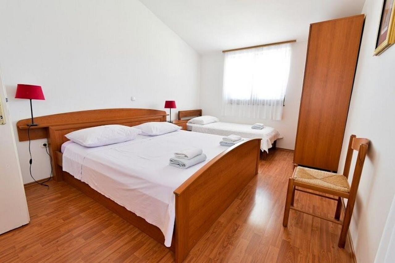 Apartments Mirko Сегет-Враница Экстерьер фото