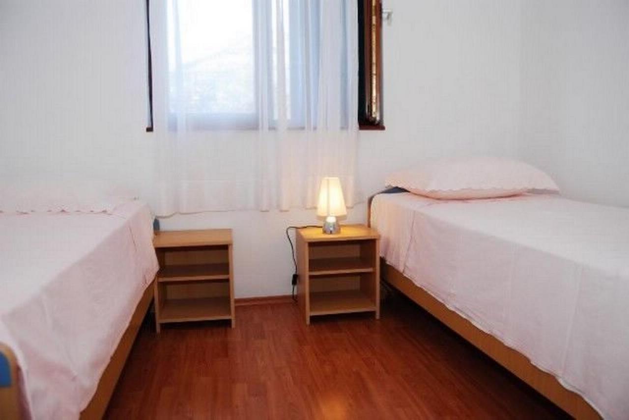 Apartments Mirko Сегет-Враница Экстерьер фото