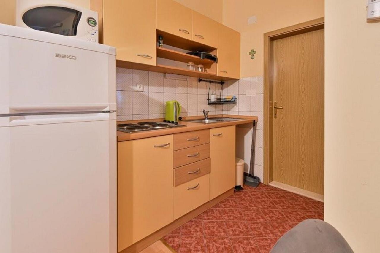 Apartments Mirko Сегет-Враница Экстерьер фото