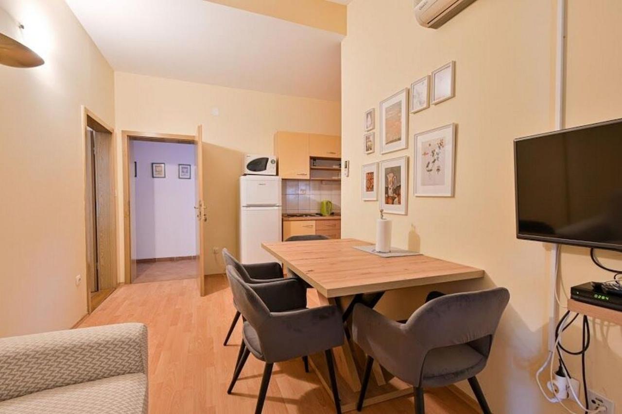 Apartments Mirko Сегет-Враница Экстерьер фото